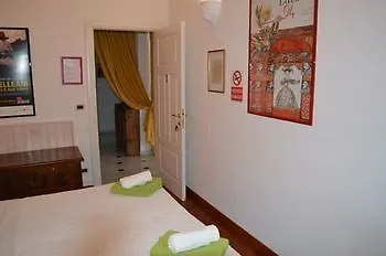 Domitilla Genova