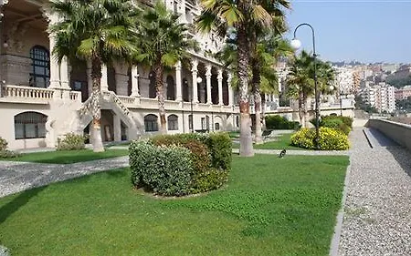 Domitilla 3*
