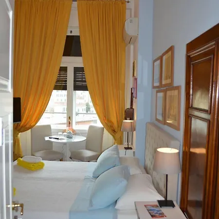Domitilla Hotel 3*